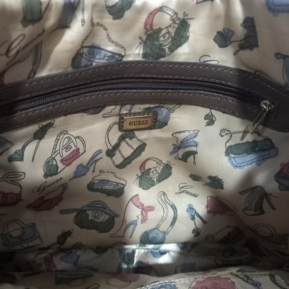 Guess cream black brown pebble leather shoulder back. - Picture 3 of 5